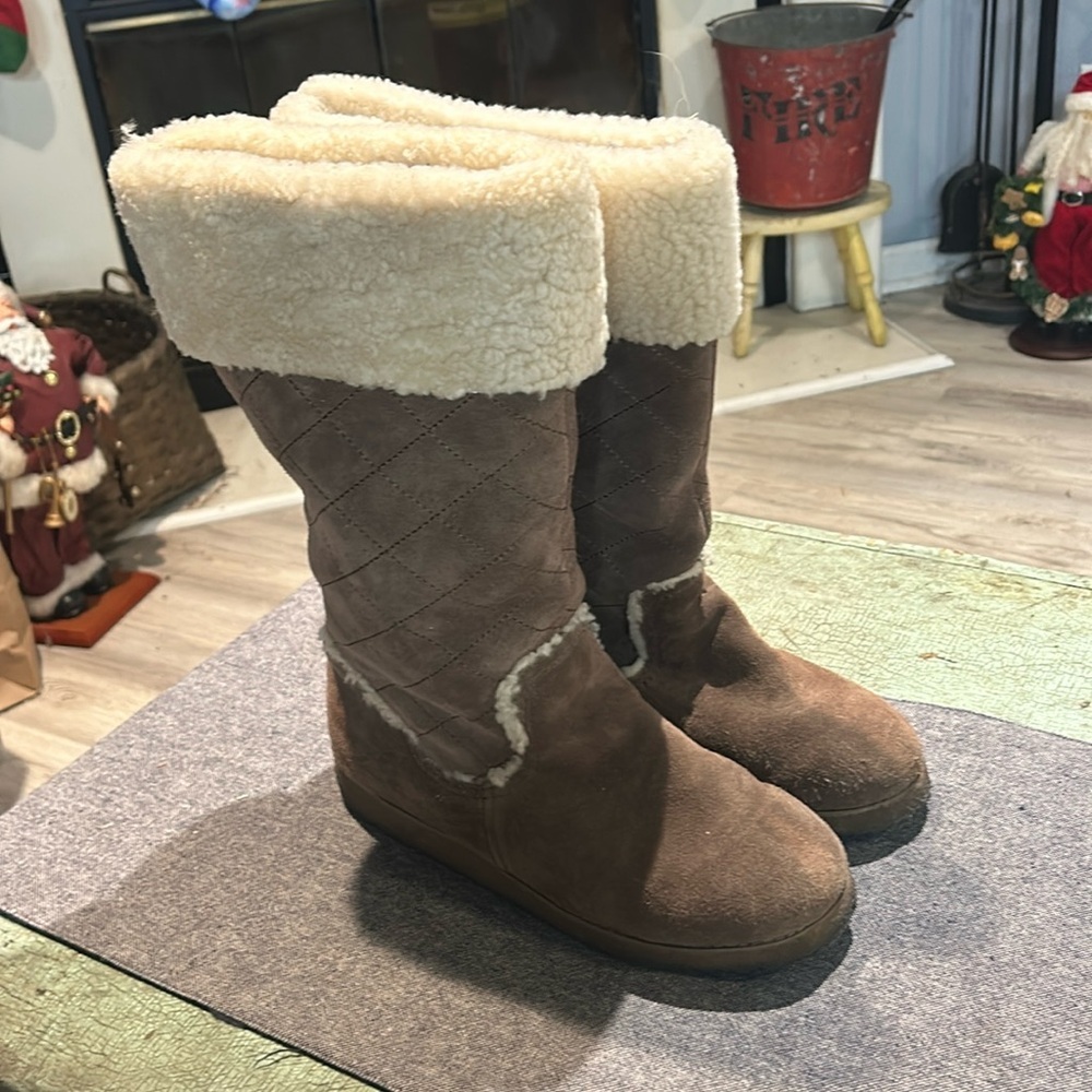 EDDIE BAUER SUEDE LEATHER SNOW BOOTS SHEARLING LINED SIZE 11
